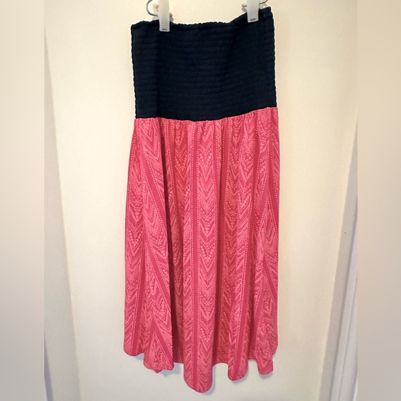 Cute sundress - Picture 2 of 3